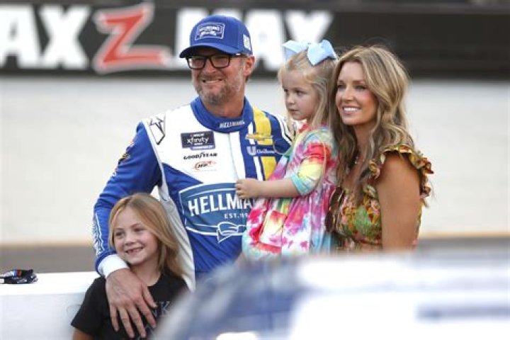 Dale Earnhardt Junior Net Worth How Much is Earnhardt Junior Worth? |