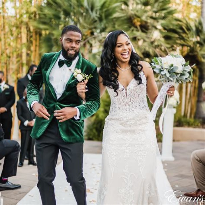 Discover The Art Of Capturing Candid Moments
