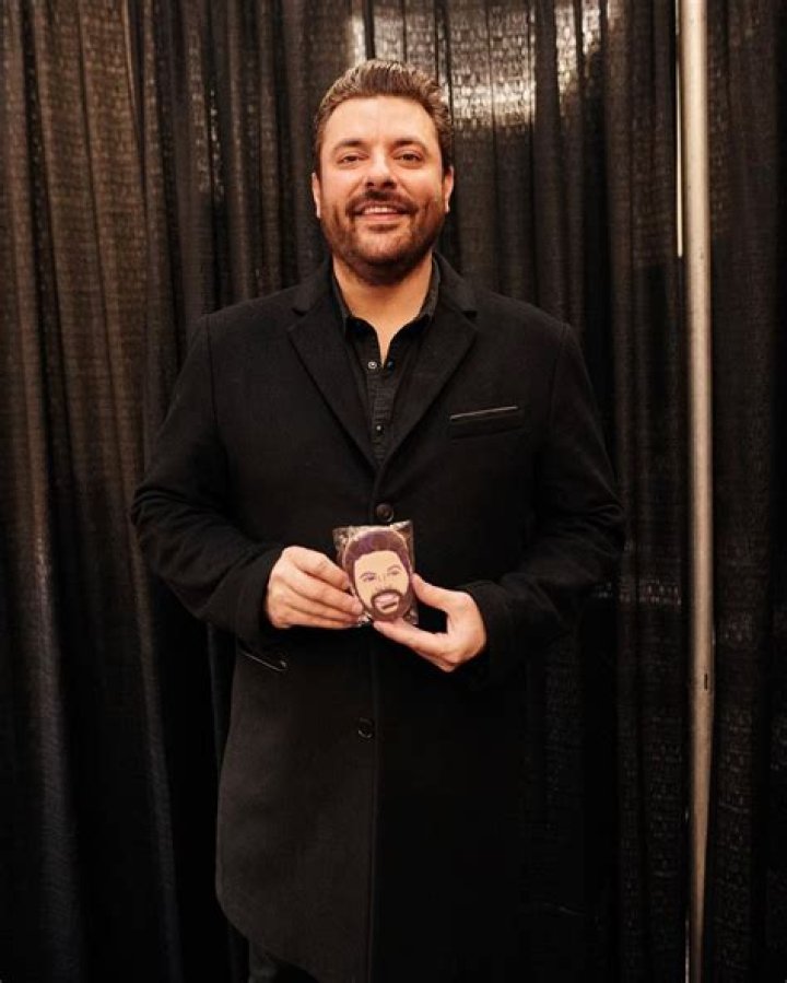 Discover The Truth: Is Chris Young Hitched?