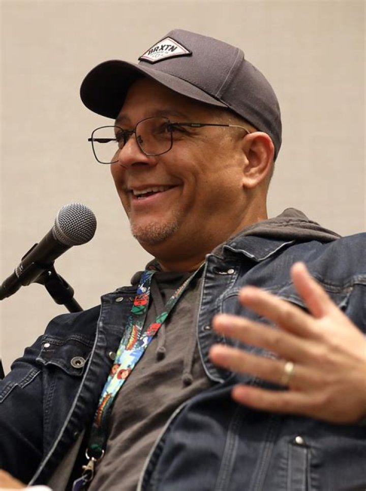 Unveiling The Maestro Behind Iconic Voices: Keith Silverstein's Vocal Legacy